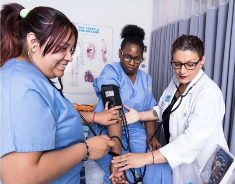 medical assistant training programs